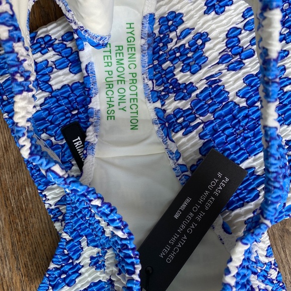 TRIANGL Nicola Bikini - Picture 5 of 6